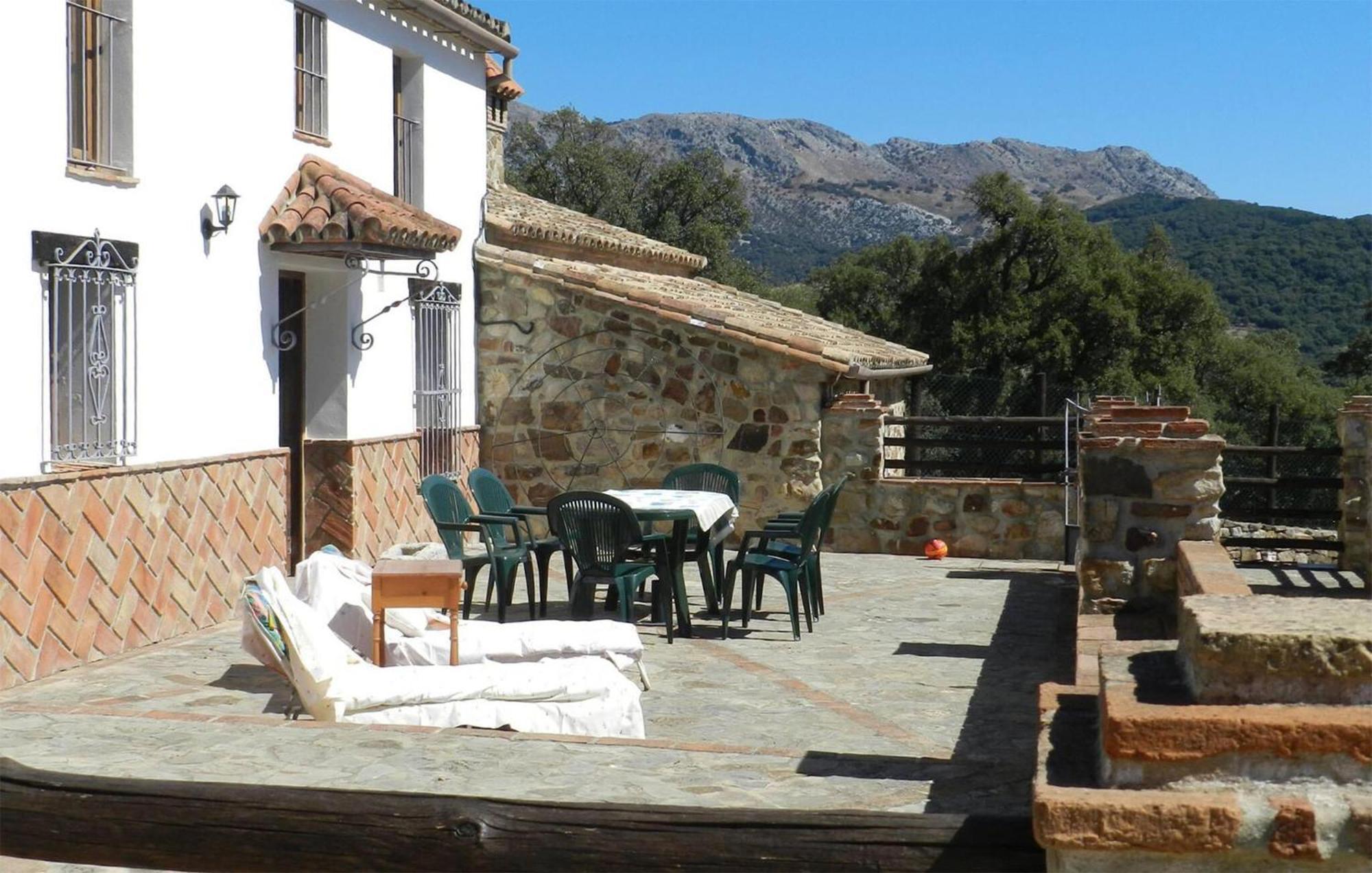 Lovely Home In Cortes De La Frontera With Kitchen Eksteriør bilde
